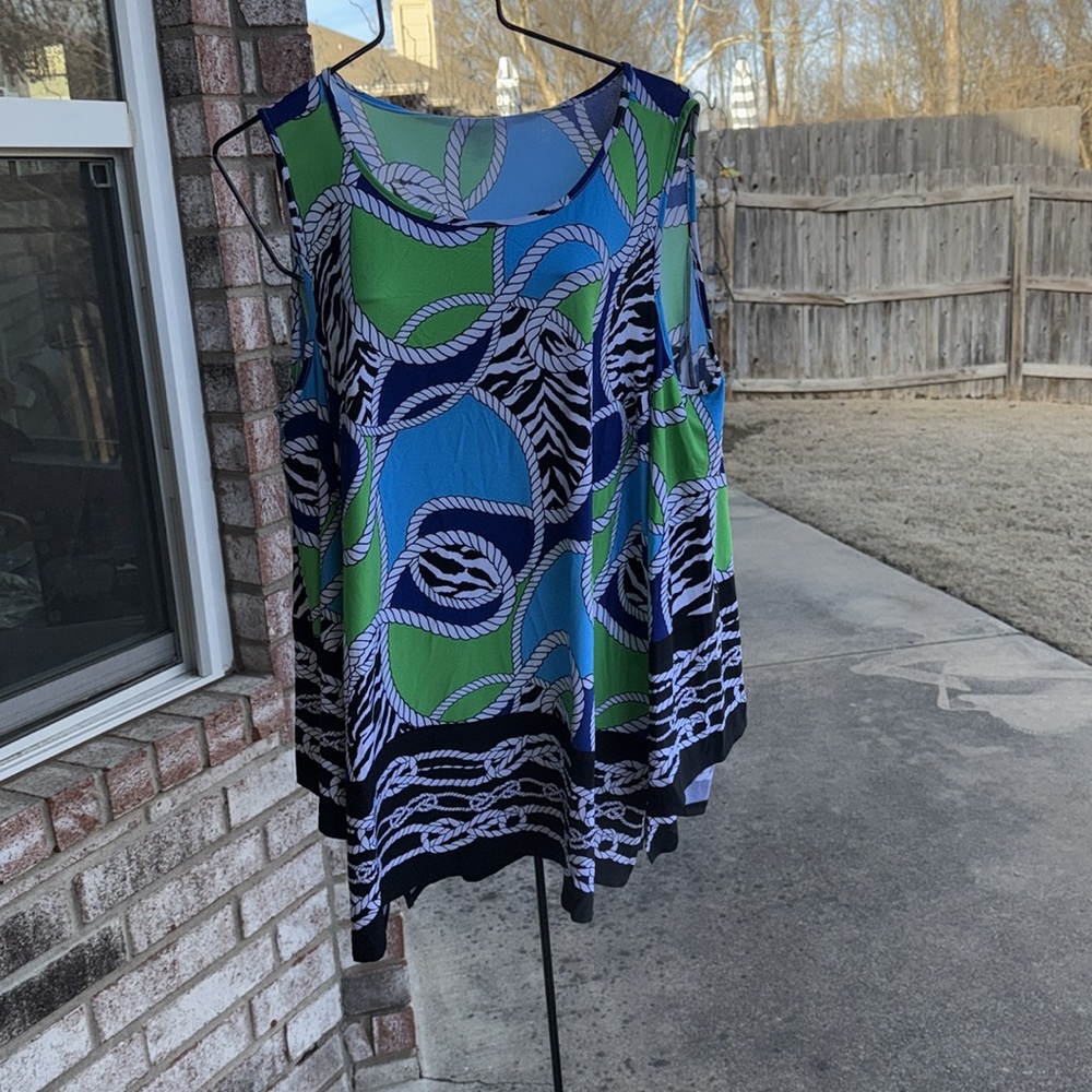 NWT Nautical Cold Shoulder Cut Out Blue Green White Black Top xl Stretchy